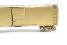 Load image into Gallery viewer, HO Brass Oriental Limited C&amp;O – Chesapeake &amp; Ohio Steel 40’ Box Car 8800-9499
