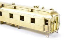 Load image into Gallery viewer, HO Brass Lambert #822 Various Roads Heavyweight Diner NO TRUCKS
