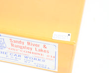 Load image into Gallery viewer, On2 Brass The Car Works SR&amp;RL - Sandy River &amp; Rangeley Lakes Combine No. 14 Round Roof
