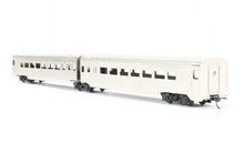 Load image into Gallery viewer, HO Brass Soho SP - Southern Pacific No. 2457 Articulated Coach Corrugated Side
