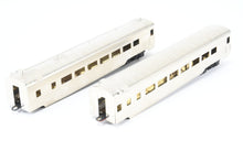 Load image into Gallery viewer, HO Brass Soho SP - Southern Pacific No. 2457 Articulated Coach Corrugated Side
