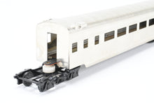 Load image into Gallery viewer, HO Brass Soho SP - Southern Pacific No. 2457 Articulated Coach Corrugated Side
