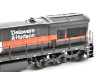 Load image into Gallery viewer, HO Brass OMI - Overland Models Inc. Gilford GE U33C Custom Painted Delaware &amp; Hudson No. 650
