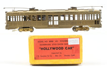 Load image into Gallery viewer, HO Brass Suydam PE - Pacific Electric "Hollywood Car" Modernized Style Center Entrance
