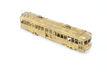 Load image into Gallery viewer, HO Brass Suydam PE - Pacific Electric "Hollywood Car" Modernized Style Center Entrance
