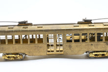 Load image into Gallery viewer, HO Brass Suydam PE - Pacific Electric "Hollywood Car" Modernized Style Center Entrance
