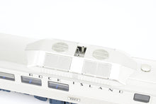 Load image into Gallery viewer, HO Rapido Trains, Inc. CRI&amp;P - Rock Island Budd RDC-3-DC Car FP No. 9003
