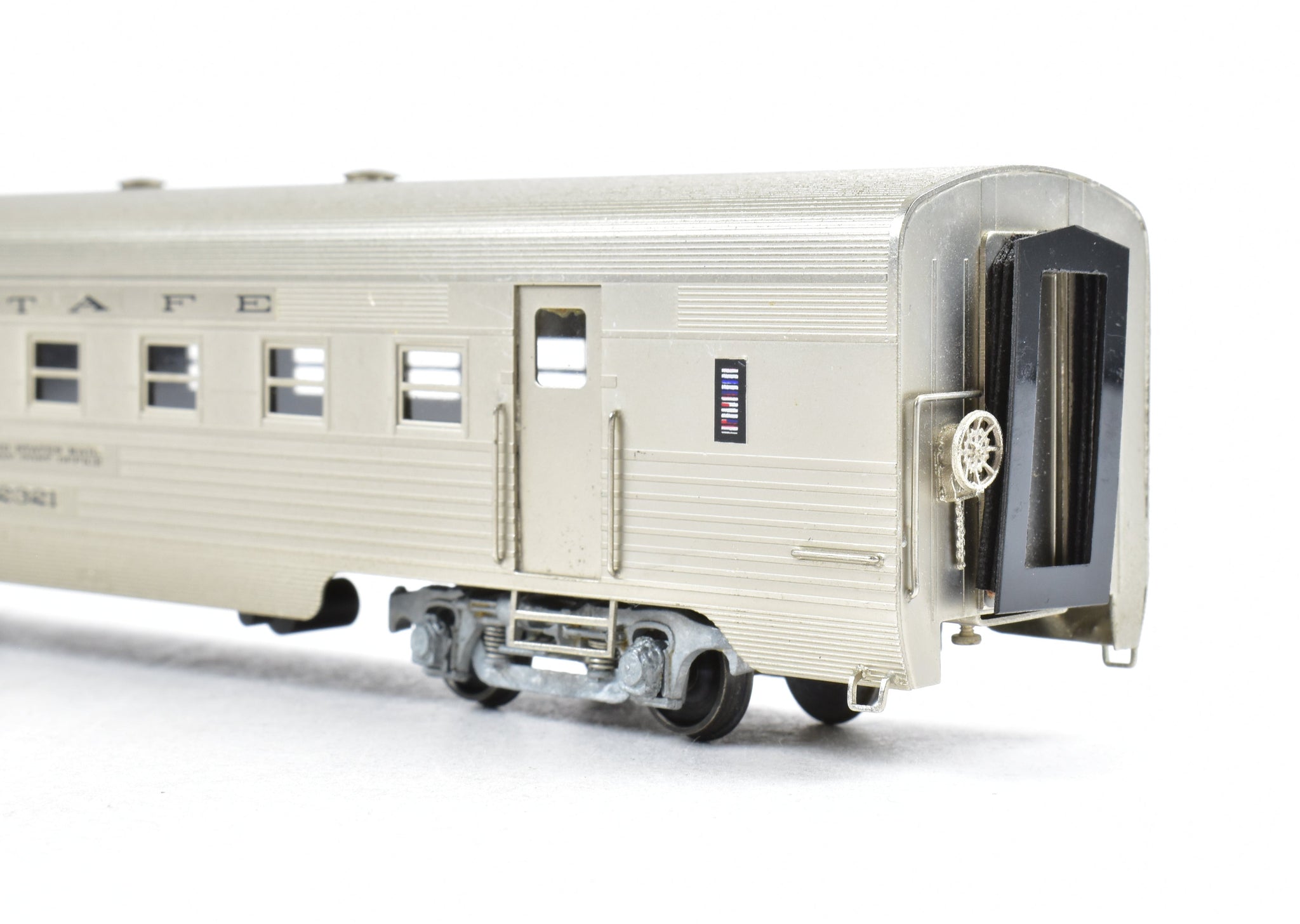 HO Brass Lambert ATSF - Santa Fe 60' Streamlined RPO Car with Central ...