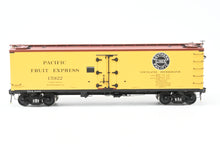 Load image into Gallery viewer, Gauge 1 - 1:32nd Scale Brass Eastern Railways PFE - Pacific Fruit Express R-30-12 Reefer Factory Painted Road Number 15922 No. 27 of 45

