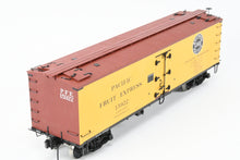 Load image into Gallery viewer, Gauge 1 - 1:32nd Scale Brass Eastern Railways PFE - Pacific Fruit Express R-30-12 Reefer Factory Painted Road Number 15922 No. 27 of 45
