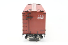 Load image into Gallery viewer, Gauge 1 - 1:32nd Scale Brass Eastern Railways PFE - Pacific Fruit Express R-30-12 Reefer Factory Painted Road Number 15922 No. 27 of 45
