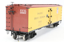 Load image into Gallery viewer, Gauge 1 - 1:32nd Scale Brass Eastern Railways PFE - Pacific Fruit Express R-30-12 Reefer Factory Painted Road Number 15922 No. 27 of 45
