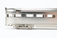Load image into Gallery viewer, HO Brass CON Oriental Limited CB&amp;Q - Burlington Route Nebraska Zephyr 5-Car Articulated Consist
