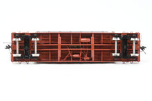 Load image into Gallery viewer, Gauge 1 - 1:32nd Scale Brass Eastern Railways PRR - Pennsylvania Railroad FM Flat Car Factory Painted Road Number 473567 No. 49 of 50
