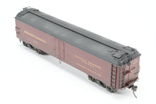 Load image into Gallery viewer, HO Brass Alco Models PRR - Pennsylvania Railroad R-50B Express Reefer Custom Painted &amp; Weathered No. 2839
