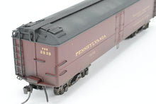 Load image into Gallery viewer, HO Brass Alco Models PRR - Pennsylvania Railroad R-50B Express Reefer Custom Painted &amp; Weathered No. 2839
