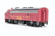 Load image into Gallery viewer, HO Athearn Genesis GM&amp;O - Gulf Mobile &amp; Ohio EMD F7A FP No. 811B Tsunami2 DCC and Sound
