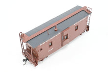 Load image into Gallery viewer, HO Brass OMI - Overland Models, Inc. NP - Northern Pacific Wood Bay Window Caboose #10506-10594 Pro-Painted No. 1546
