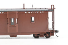 Load image into Gallery viewer, HO Brass OMI - Overland Models, Inc. NP - Northern Pacific Wood Bay Window Caboose #10506-10594 Pro-Painted No. 1546
