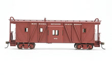 Load image into Gallery viewer, HO Brass Westside Model Co. WP - Western Pacific Outside Brace Bay Window Caboose Custom Painted Private Road
