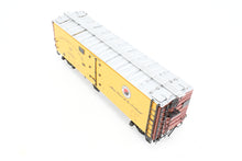 Load image into Gallery viewer, HO Brass CON CIL - Challenger Imports NP - Northern Pacific Steel Ice Refrigerator Factory Painted No. 91474
