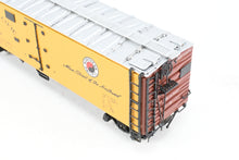 Load image into Gallery viewer, HO Brass CON CIL - Challenger Imports NP - Northern Pacific Steel Ice Refrigerator Factory Painted No. 91474

