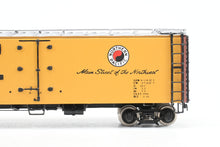 Load image into Gallery viewer, HO Brass CON CIL - Challenger Imports NP - Northern Pacific Steel Ice Refrigerator Factory Painted No. 91474
