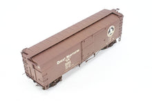 Load image into Gallery viewer, HO Brass NPP - Nickel Plate Products GN - Great Northern 40' Boxcar KC Brake Version Custom Painted and Weathered No. 3592

