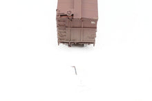 Load image into Gallery viewer, HO Brass NPP - Nickel Plate Products GN - Great Northern 40' Boxcar KC Brake Version Custom Painted and Weathered No. 3592
