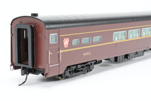 Load image into Gallery viewer, HO Walthers PRR - Pennsylvania Railroad ACF P85B Coach Lighted No. 4071
