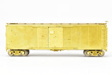 Load image into Gallery viewer, HO Brass OMI - Overland Models, Inc. PRR - Pennsylvania Railroad X-28 Boxcar w/ Corrugated Doors Plain Ends
