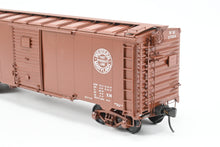 Load image into Gallery viewer, O Brass Pacific Limited WM - Western Maryland 1932 ARA Steel Boxcar w/Duryea Cushioned Underframe Pro-Painted No. 27054
