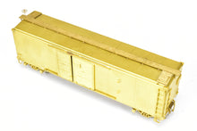 Load image into Gallery viewer, HO Brass OMI - Overland Models, Inc. PRR - Pennsylvania Railroad X-28 Boxcar w/ Corrugated Doors Plain Ends
