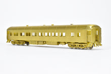 Load image into Gallery viewer, HO Brass Oriental Limited GN - Great Northern Heavyweight Coach Nos. 990-995
