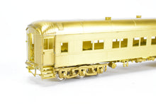 Load image into Gallery viewer, HO Brass Oriental Limited GN - Great Northern Heavyweight Coach Nos. 990-995
