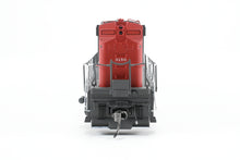 Load image into Gallery viewer, HO Bowser &quot;Executive Line&quot; SP - Southern Pacific Alco C630M FP No. 3150 w/ SoundTraxx Tsunami DCC and Sound
