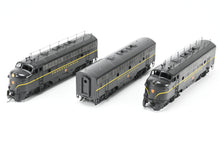 Load image into Gallery viewer, HO Brass Oriental Limited PRR - Pennsylvania Railroad EMD F7A/F7B/F7A Set PH I PRR Version w/ Trainphone Antenna, Factory Painted
