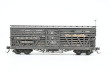 Load image into Gallery viewer, HOn3 Blackstone Models D&amp;RGW - Denver &amp; Rio Grande Western 30' Stock Car Flying Grande No. 5508
