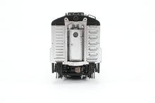 Load image into Gallery viewer, HO Rapido Trains, Inc. Amtrak EMD E8A Phase I Scheme FP No. 290
