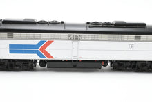 Load image into Gallery viewer, HO Rapido Trains, Inc. Amtrak EMD E8A Phase I Scheme FP No. 290
