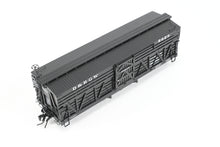 Load image into Gallery viewer, HOn3 Blackstone Models D&amp;RGW - Denver &amp; Rio Grande Western 30' Stock Car No. 5628
