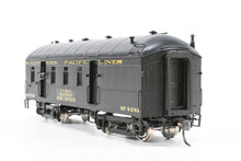 Load image into Gallery viewer, HO Brass PSC - Precision Scale Co. SP - Southern Pacific Harriman "Common Standard" 40' Full RPO Class 40-P-1 Factory Painted 4240
