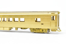Load image into Gallery viewer, HO Brass Cascade Models GN - Great Northern 44-Seat Chair Car #1000-1007 (Ex. Union Pacific ACF 5450-5487 Series)
