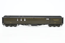 Load image into Gallery viewer, HO Brass W&amp;R Enterprises NP - Northern Pacific Dormitory Baggage Car Factory Painted Pullman Green No. 1486
