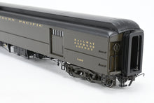 Load image into Gallery viewer, HO Brass W&amp;R Enterprises NP - Northern Pacific Dormitory Baggage Car Factory Painted Pullman Green No. 1486
