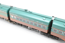 Load image into Gallery viewer, HO ConCor CNS&amp;M - North Shore Line &quot;Electroliner&quot; 4-Car Set Train No. 1 Units 801 - 802
