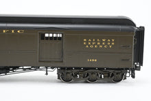 Load image into Gallery viewer, HO Brass W&amp;R Enterprises NP - Northern Pacific Dormitory Baggage Car Factory Painted Pullman Green No. 1486
