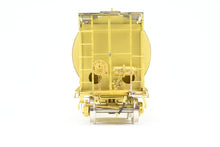 Load image into Gallery viewer, O Brass OMI - Overland Models, Inc. Various Roads North American Pd 3000-3 Covered Hopper
