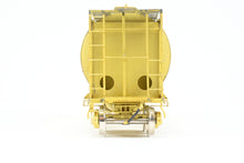 Load image into Gallery viewer, O Brass OMI - Overland Models, Inc. Various Roads North American Pd 3000-3 Covered Hopper
