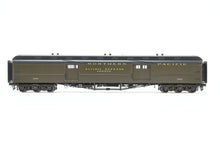 Load image into Gallery viewer, HO Brass W&amp;R Enterprises NP - Northern Pacific Truss Rod Baggage Car Nos. 1517 - 1576 Factory Painted Pullman Green No. 1543
